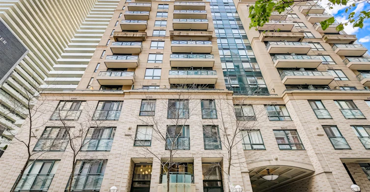 2504-35 Hayden Street, Toronto, ON, M4Y 3C3 - 3