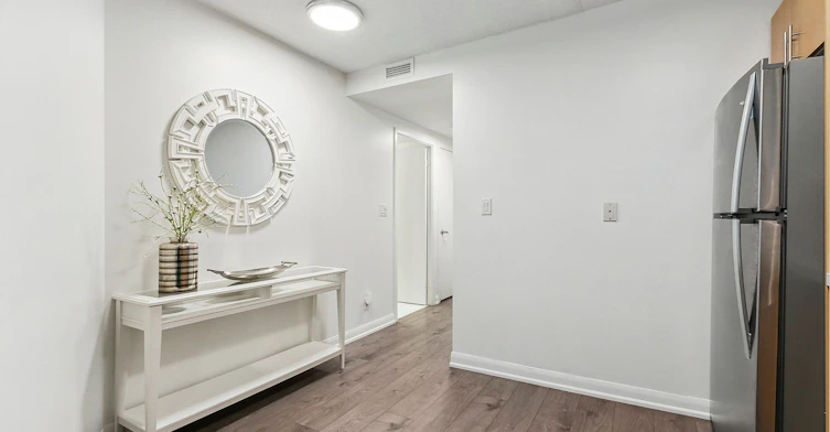 304-600 Fleet Street, Toronto, ON, M5V 1B7 - 5