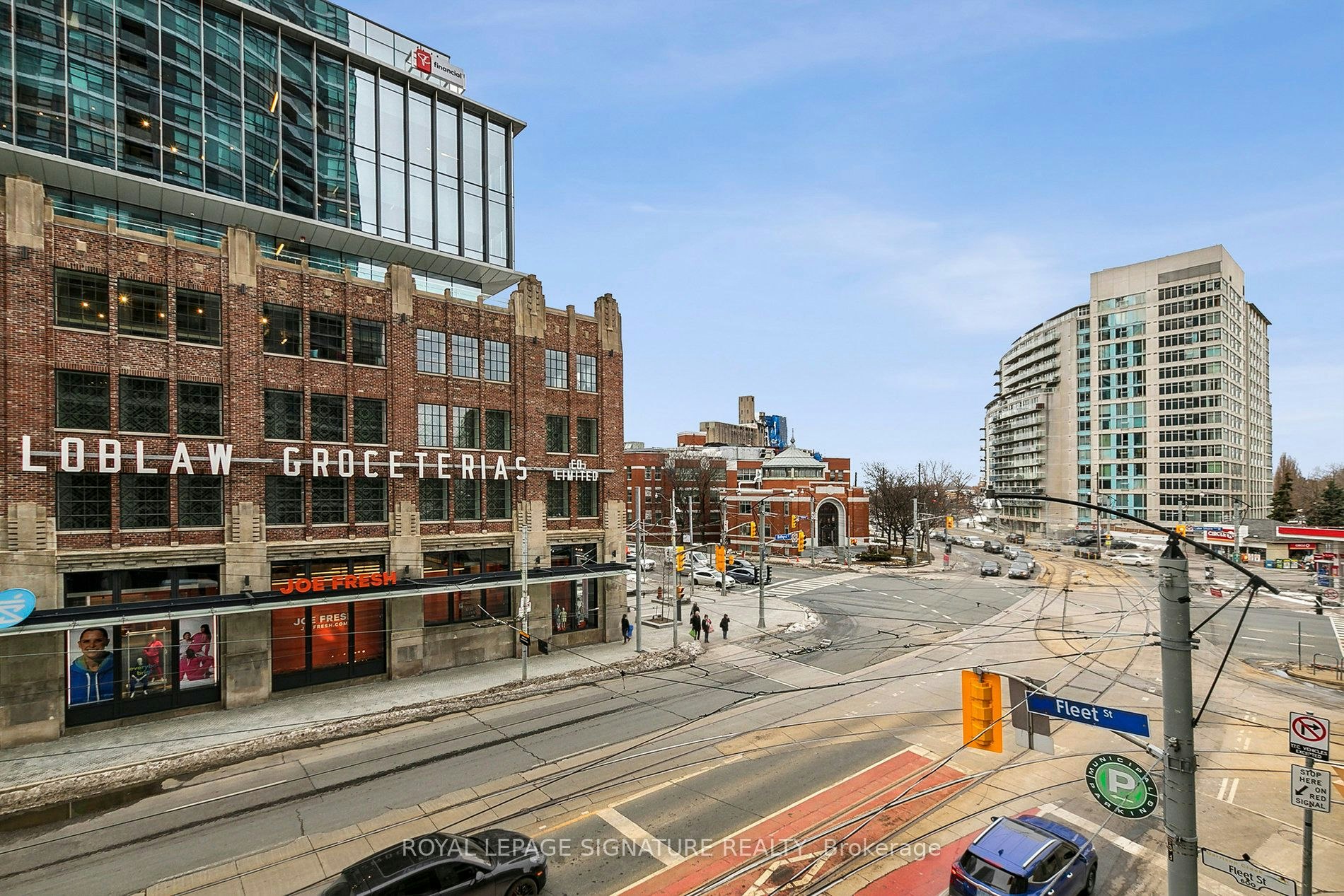 304-600 Fleet Street, Toronto, ON, M5V 1B7 - 2