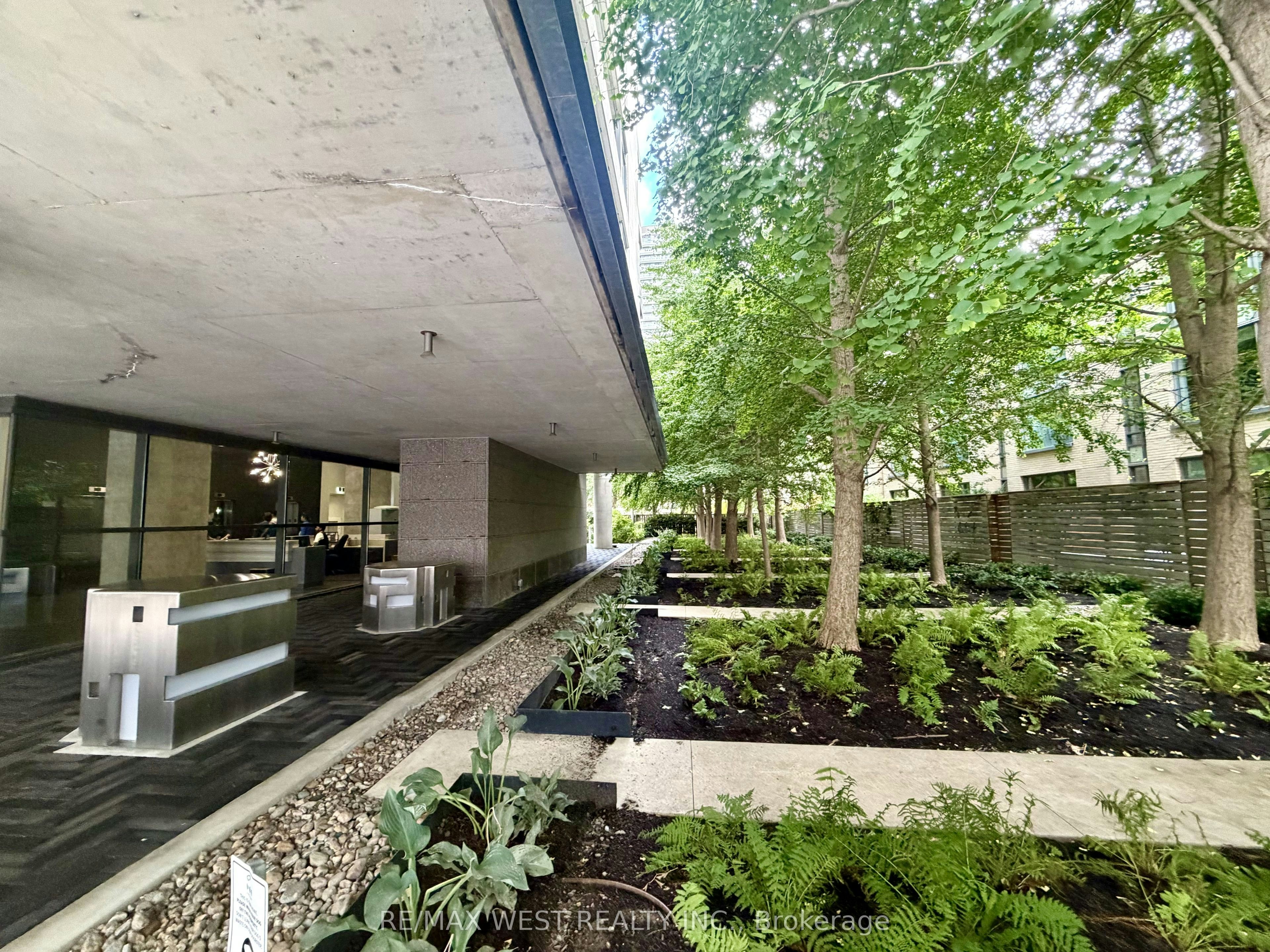 2408-281 Mutual Street, Toronto, ON, M4Y 3C4 - 17