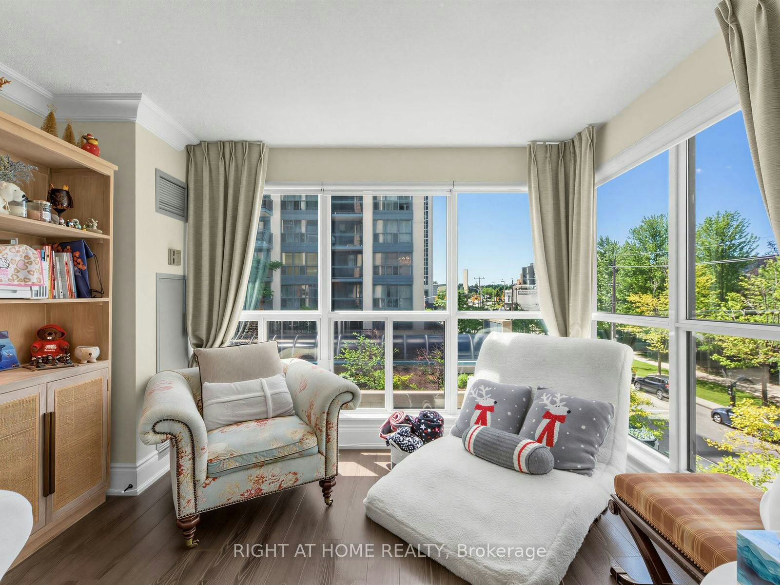 311-28 Hollywood Avenue, Toronto, ON, M2N 6S4 - 9
