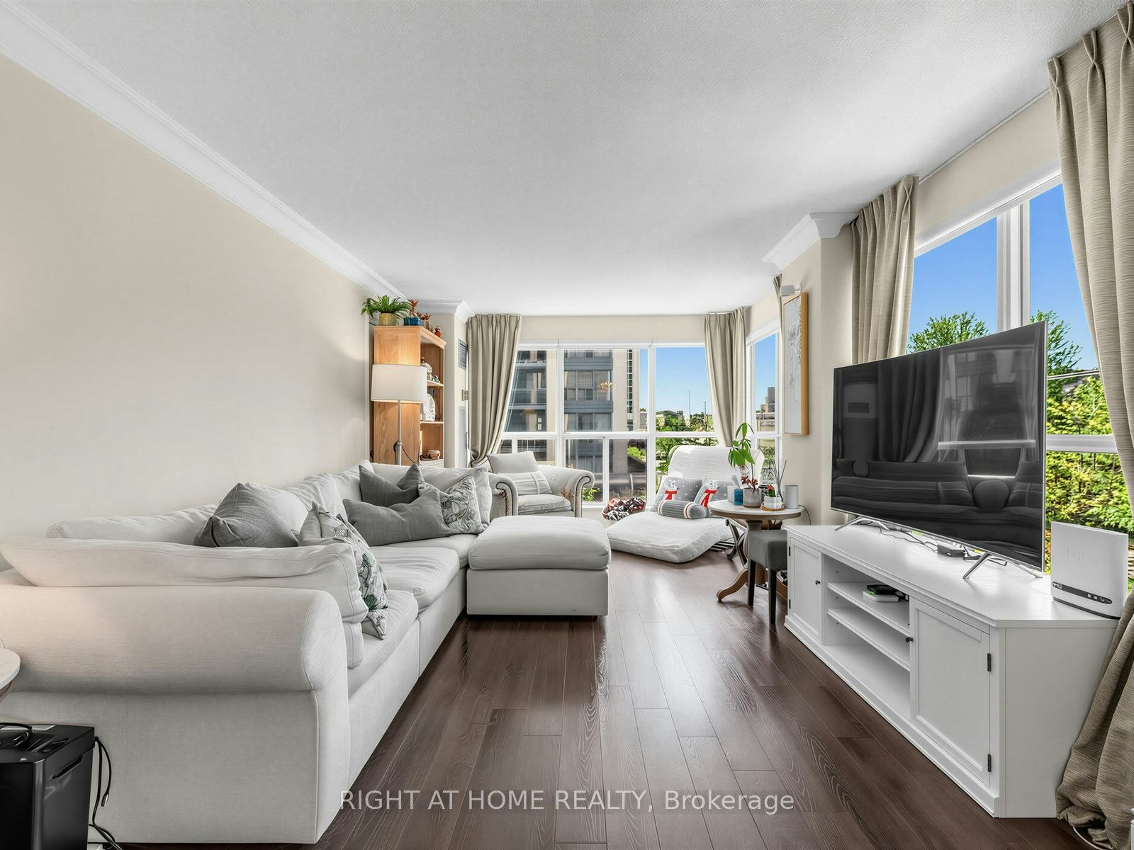 311-28 Hollywood Avenue, Toronto, ON, M2N 6S4 - 11
