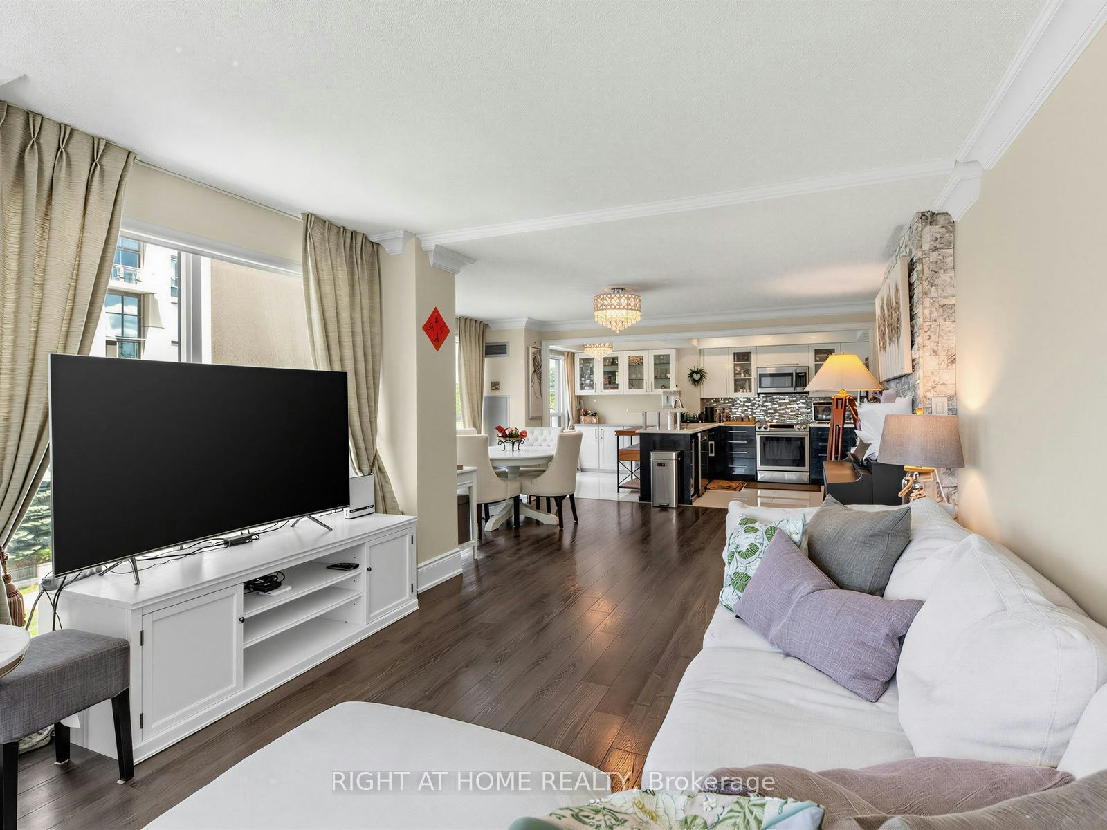 311-28 Hollywood Avenue, Toronto, ON, M2N 6S4 - 7