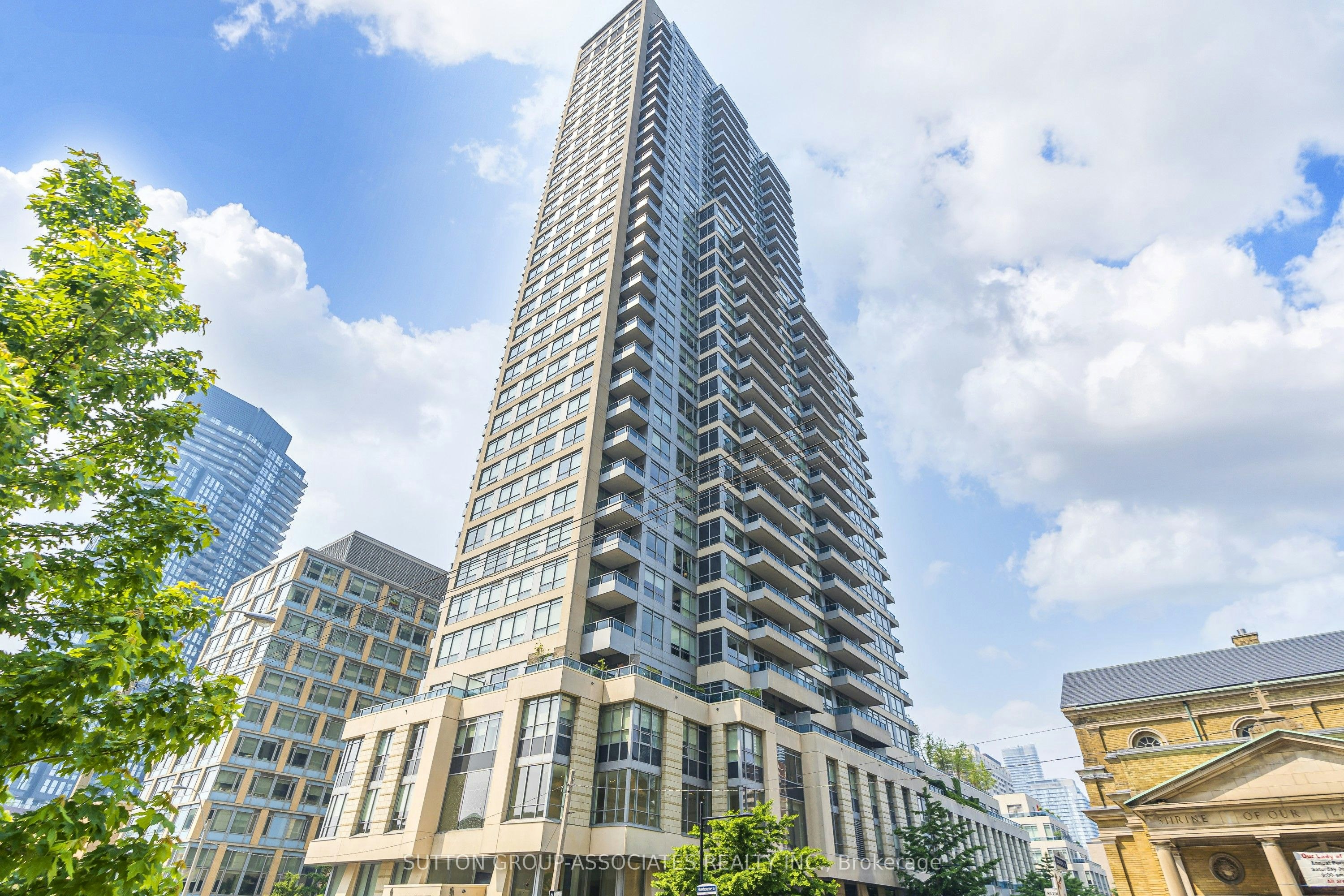 703-500 Sherbourne Street, Toronto, ON, M4X 1L1