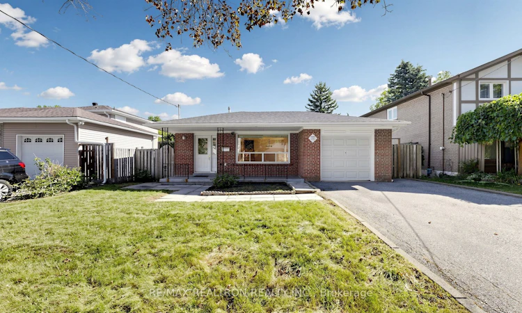23 Lesgay Crescent