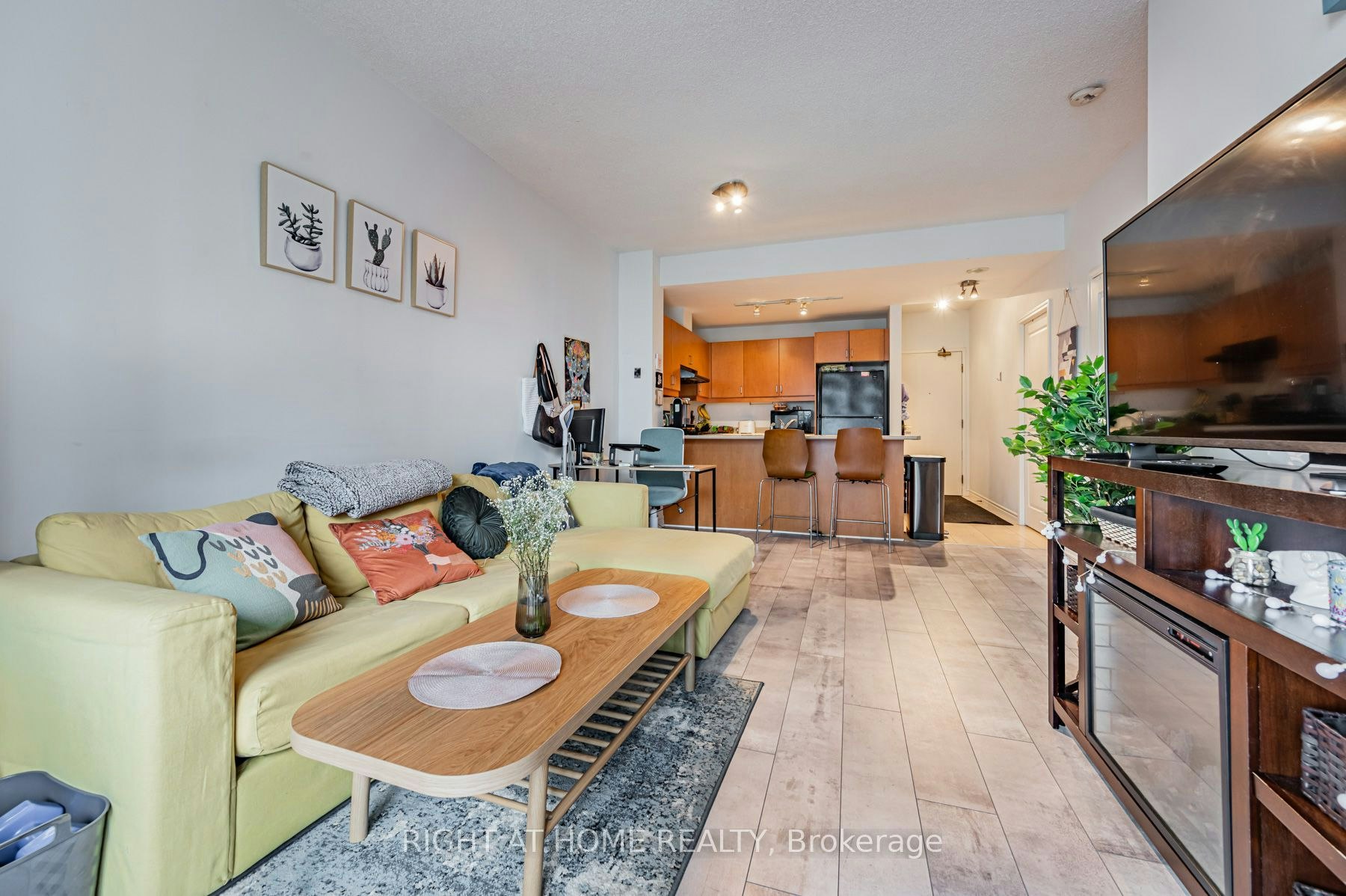 301-28 Byng Avenue, Toronto, ON, M2N 7H4 - 12