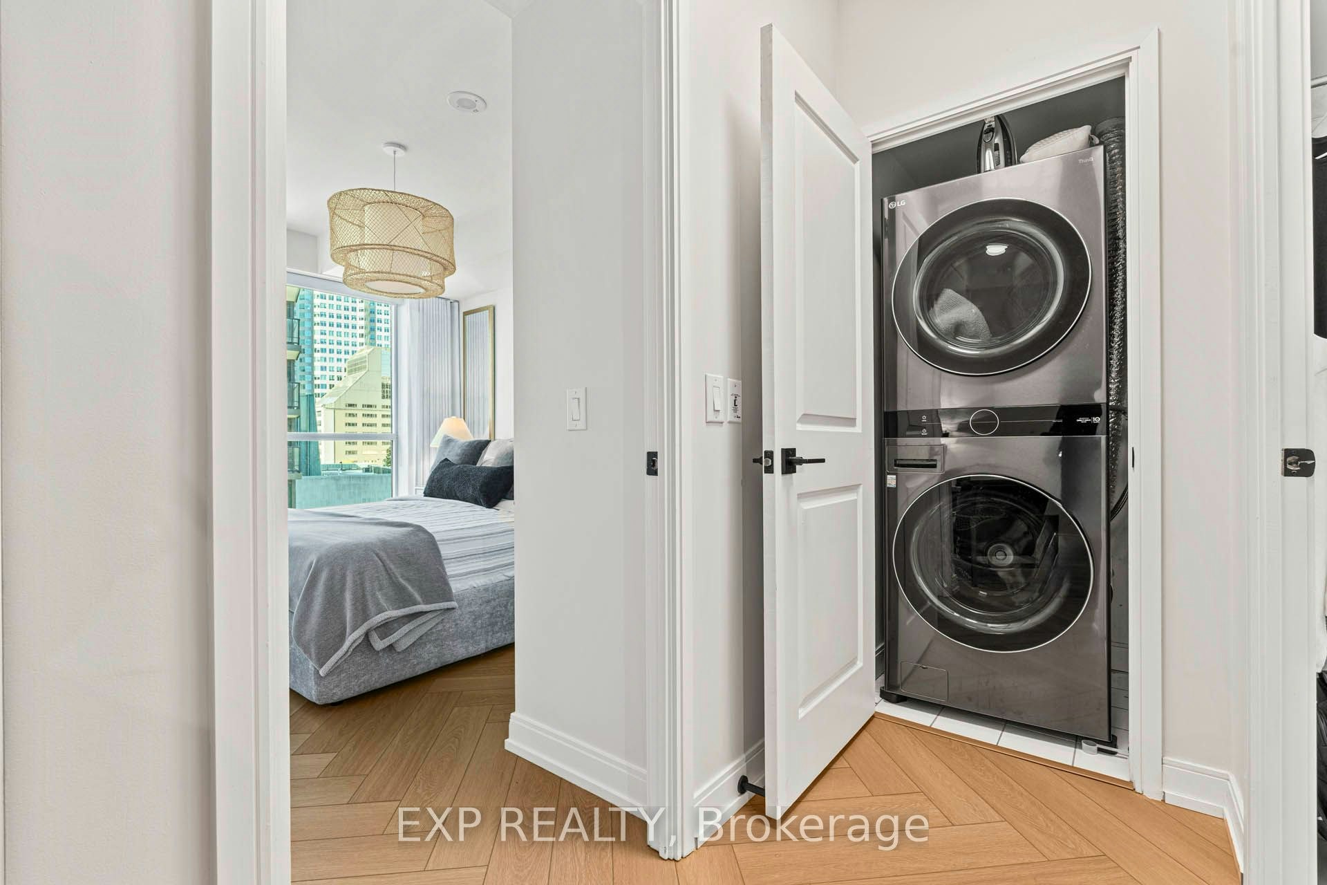 604-38 The Esplanade Avenue, Toronto, ON, M5E 1A5 - 14
