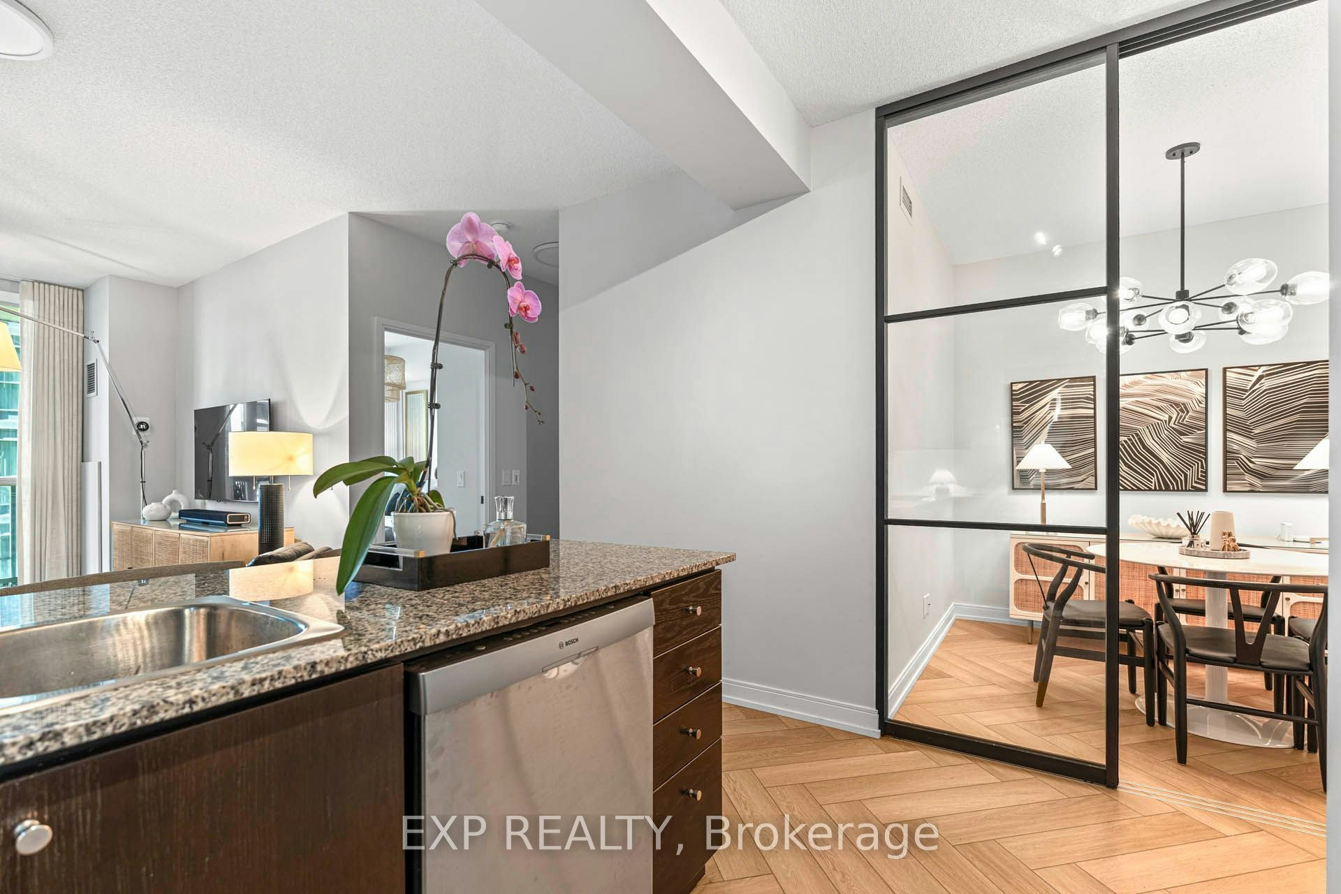 604-38 The Esplanade Avenue, Toronto, ON, M5E 1A5 - 10