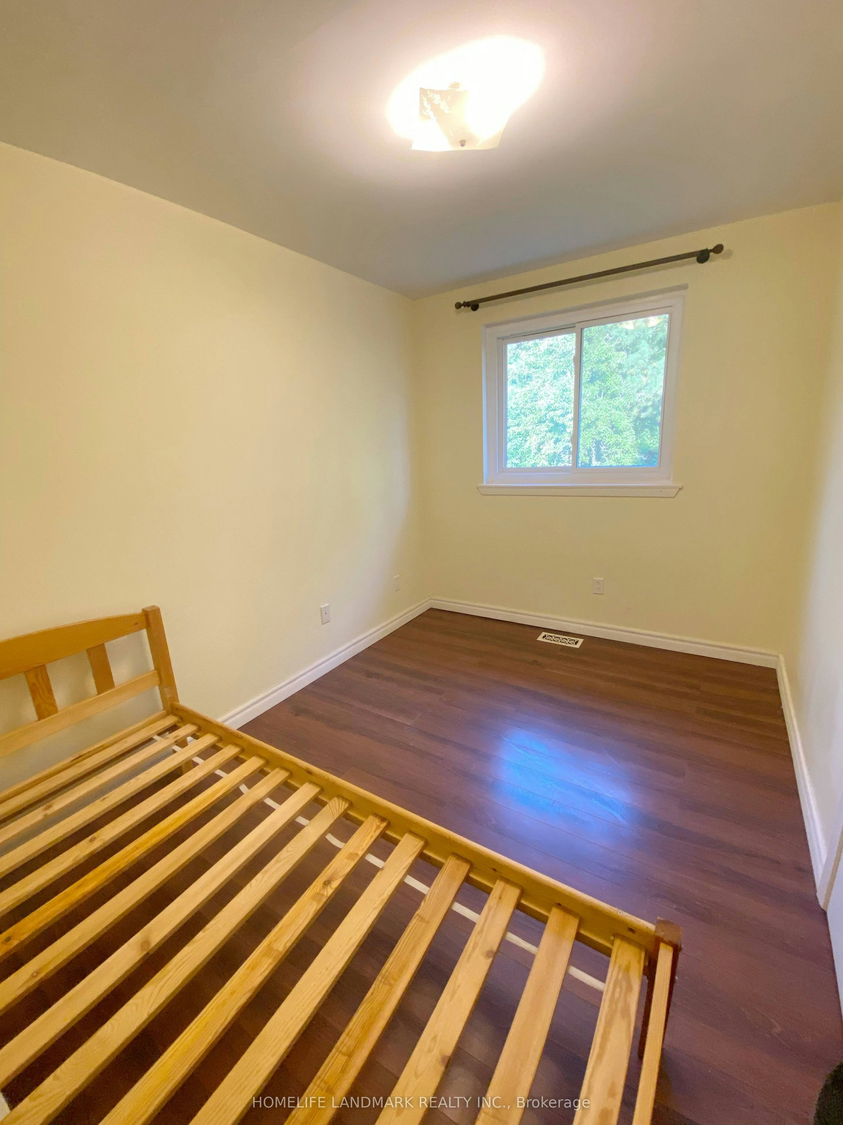 12 Lehar Crescent, Toronto, ON, M2H 1J5 - 8