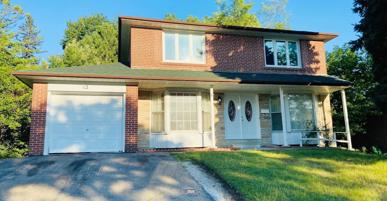 12 Lehar Crescent, Toronto, ON, M2H 1J5