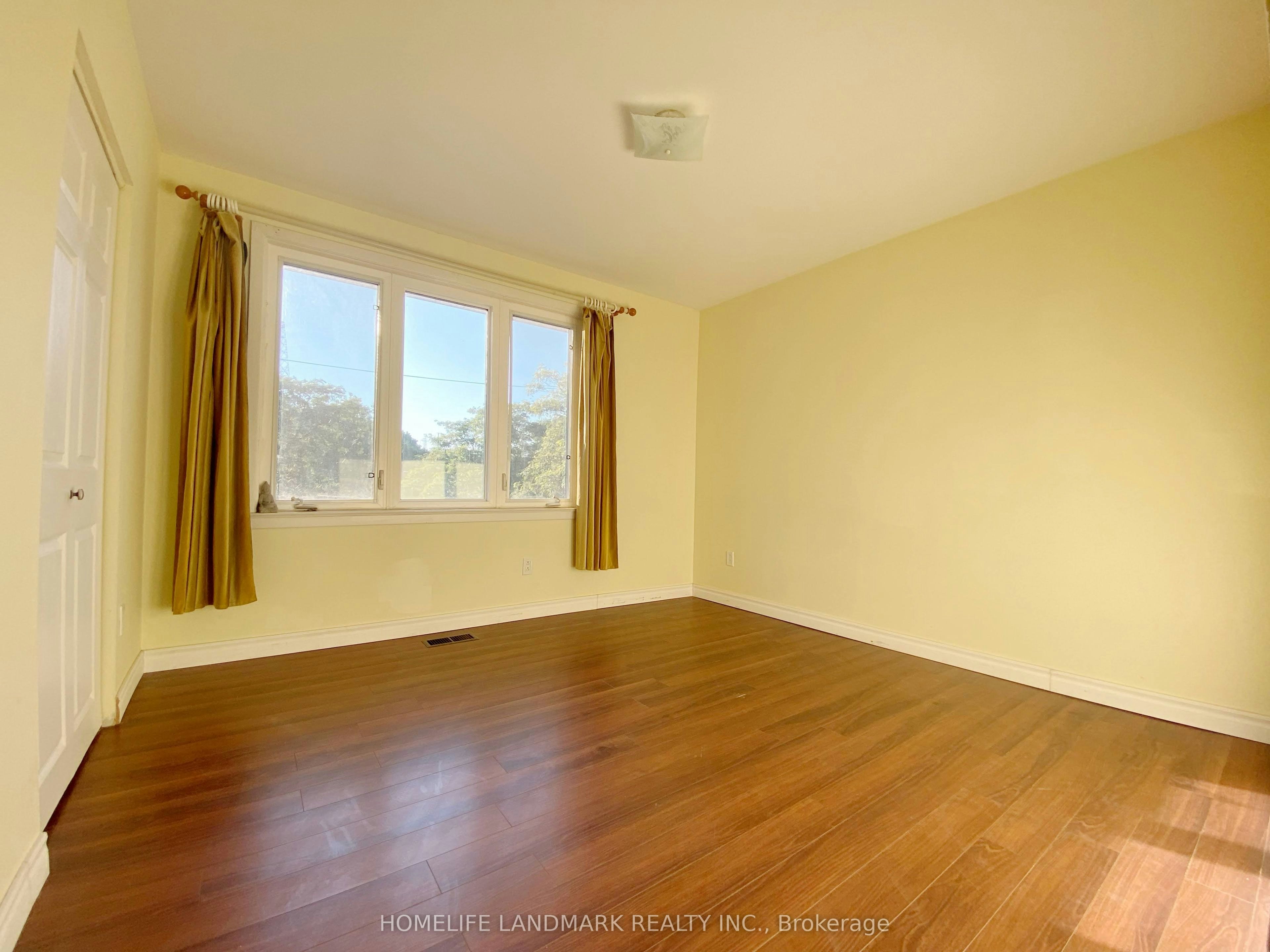 12 Lehar Crescent, Toronto, ON, M2H 1J5 - 7