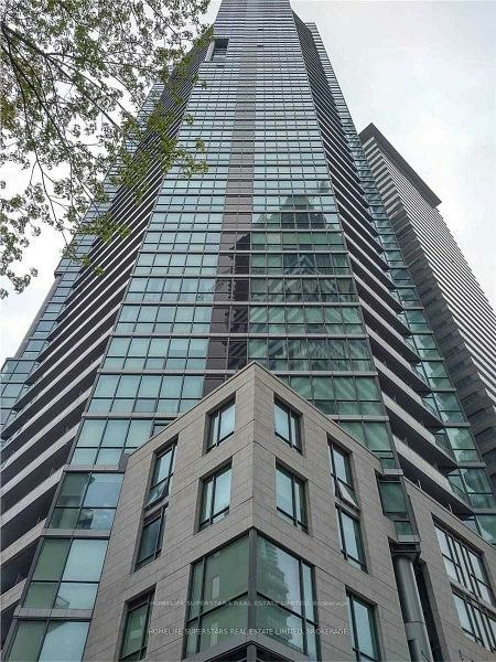 3908-45 Charles Street, Toronto, ON, M4Y 0B8 - 2