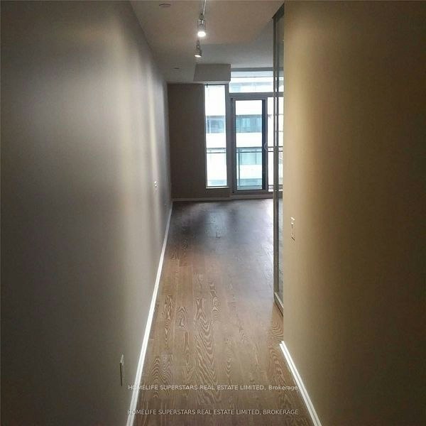 3908-45 Charles Street, Toronto, ON, M4Y 0B8 - 5