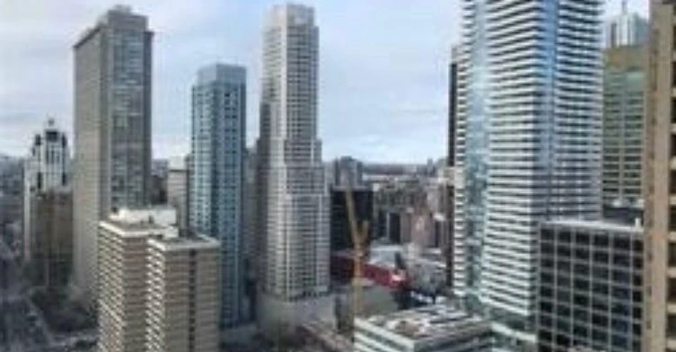 3908-45 Charles Street, Toronto, ON, M4Y 0B8 - 3