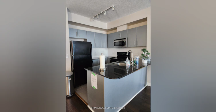 2101-12 Yonge Street, Toronto, ON, M5E 1Z9 - 4