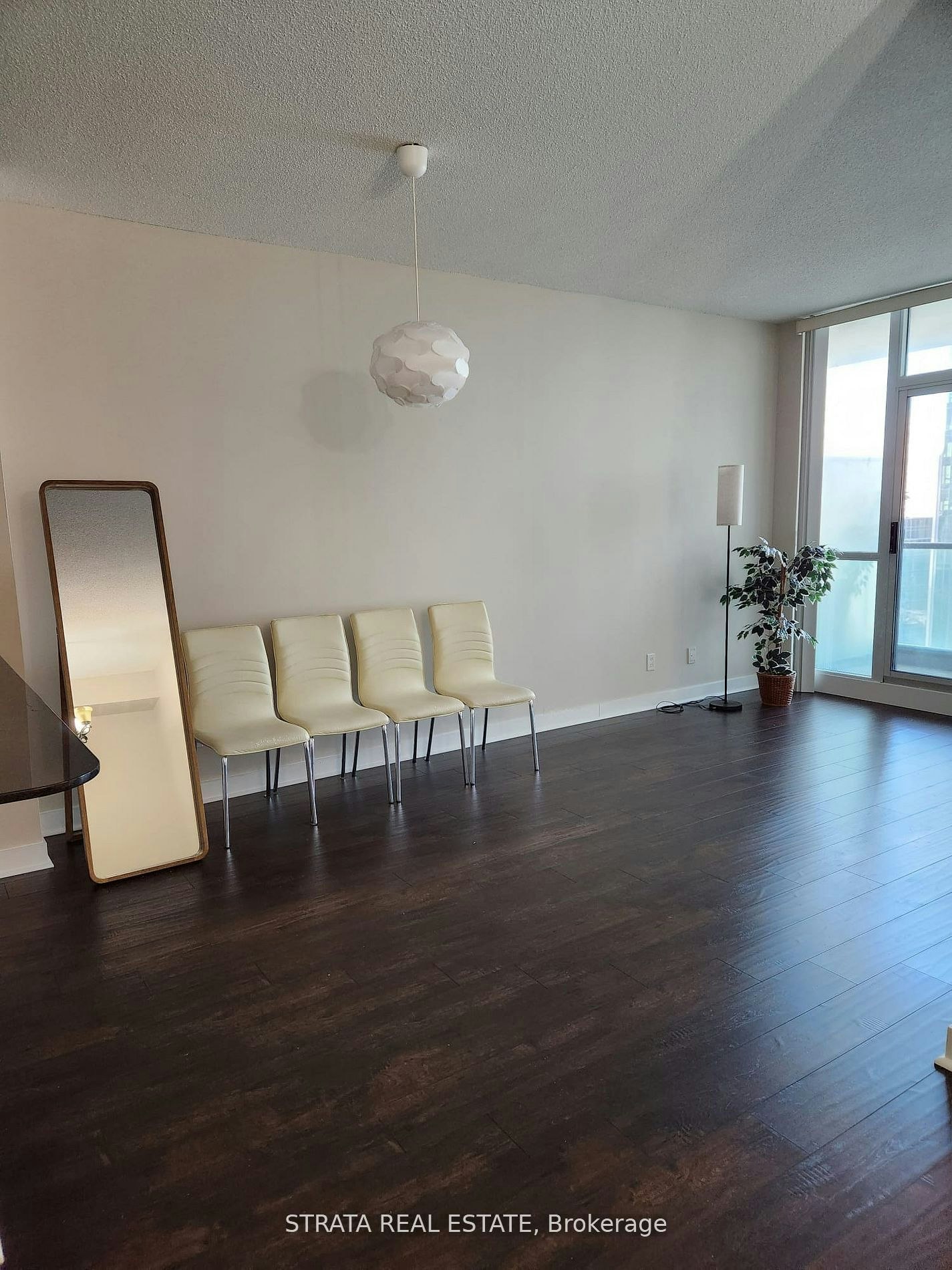 2101-12 Yonge Street, Toronto, ON, M5E 1Z9 - 7