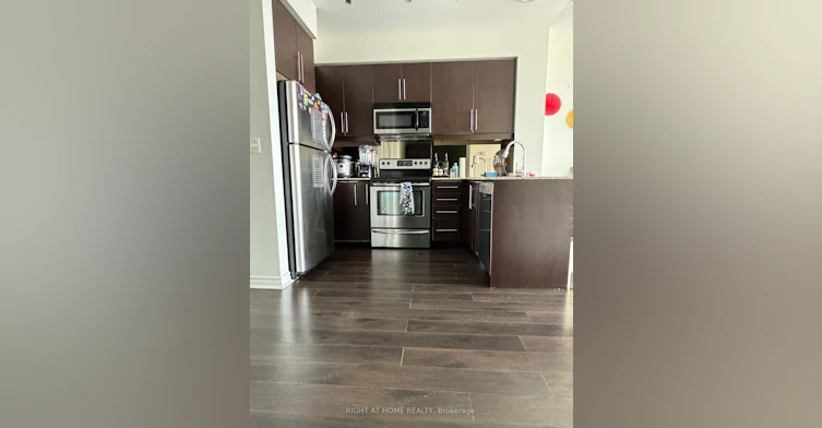 806-2885 Bayview Avenue, Toronto, ON, M2K 0A3 - 2
