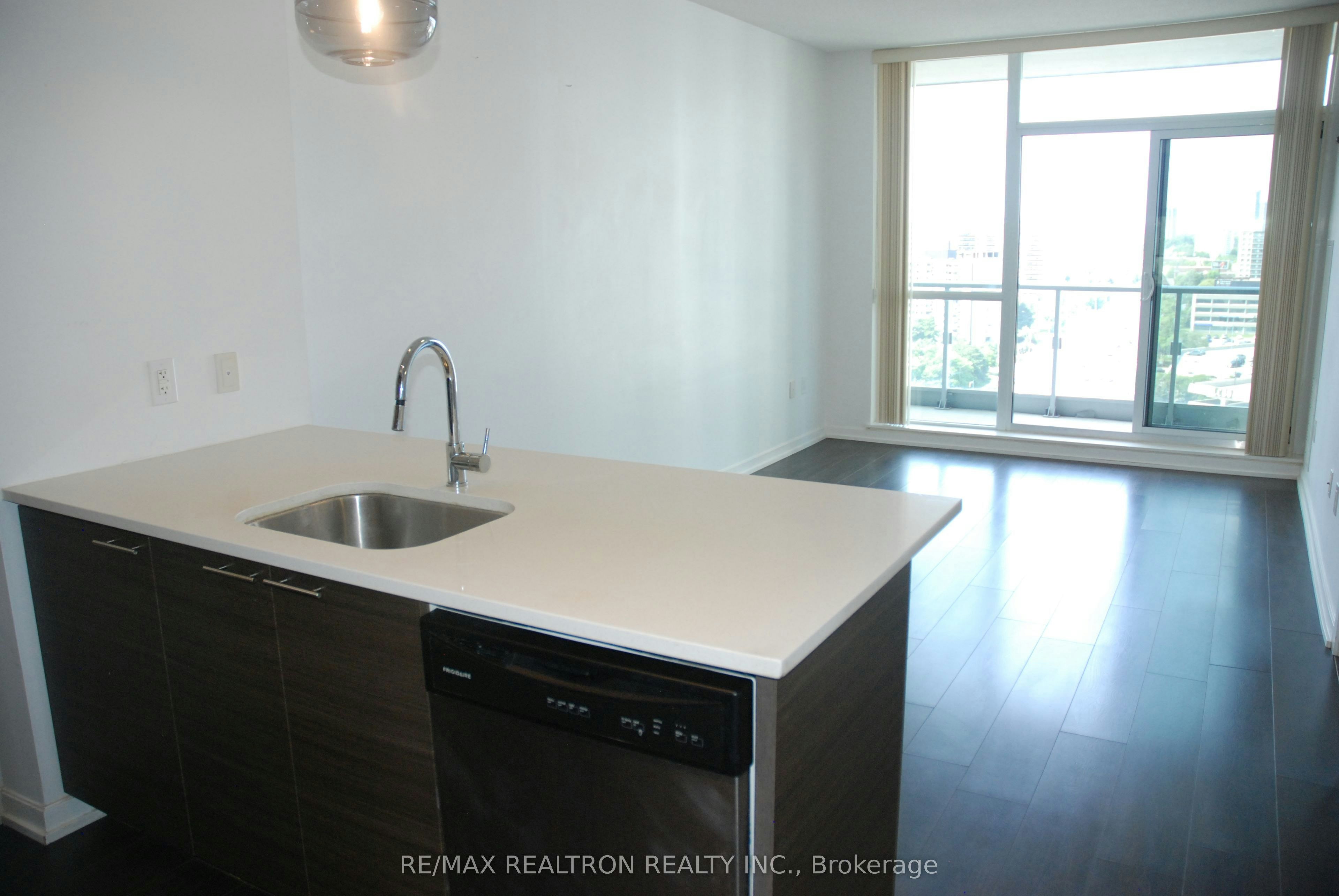 1304-66 Forest Manor Road, Toronto, ON, M2J 0B7 - 5