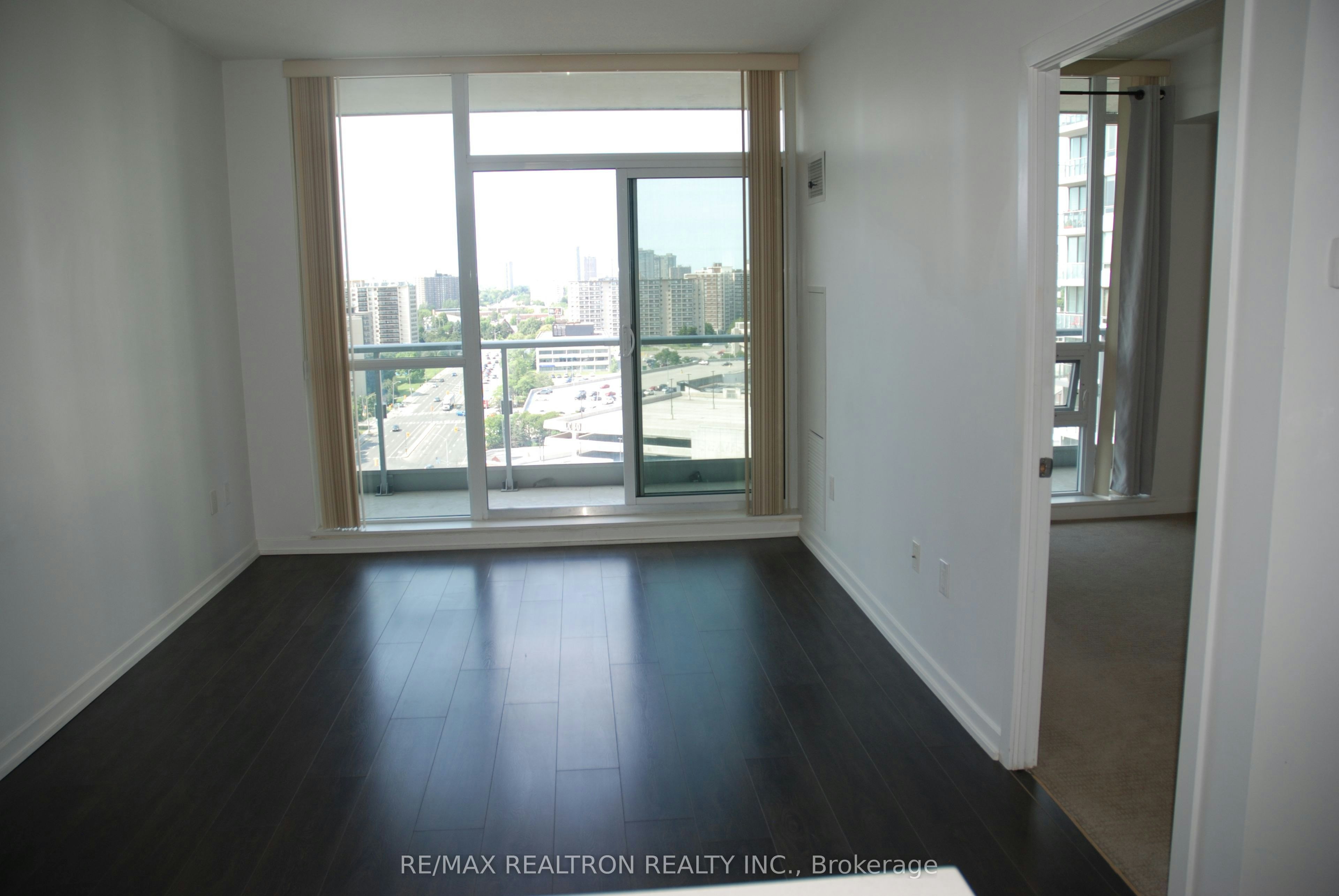 1304-66 Forest Manor Road, Toronto, ON, M2J 0B7 - 2