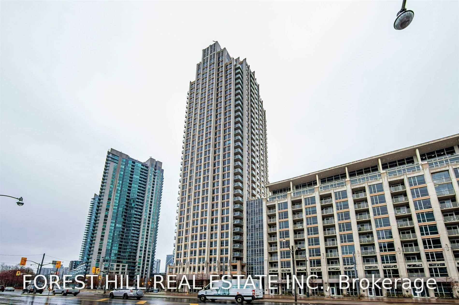 812-628 Fleet Street, Toronto, ON, M5V 1A8