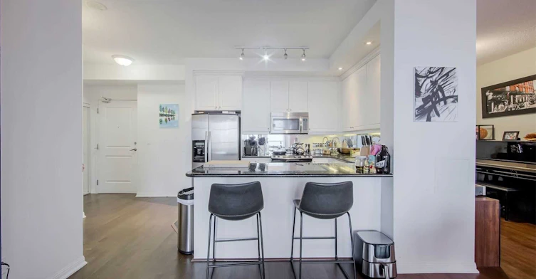 812-628 Fleet Street, Toronto, ON, M5V 1A8 - 10