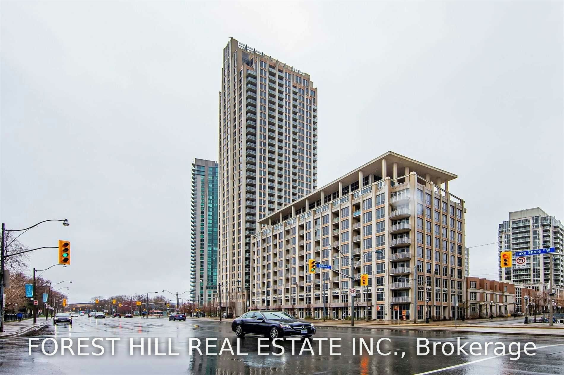 812-628 Fleet Street, Toronto, ON, M5V 1A8 - 2