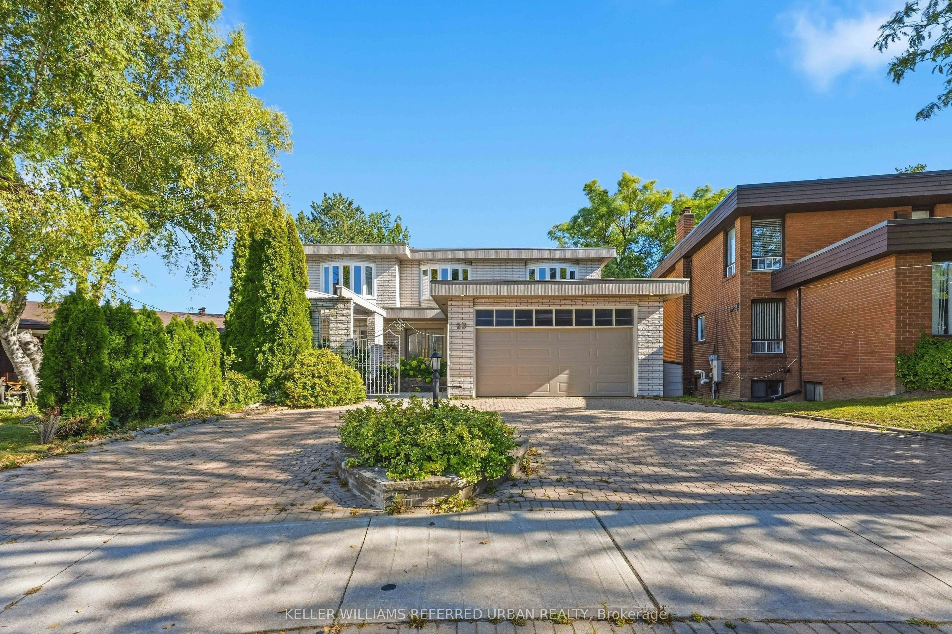 23 Brockington Crescent, Toronto, ON, M3H 4S9