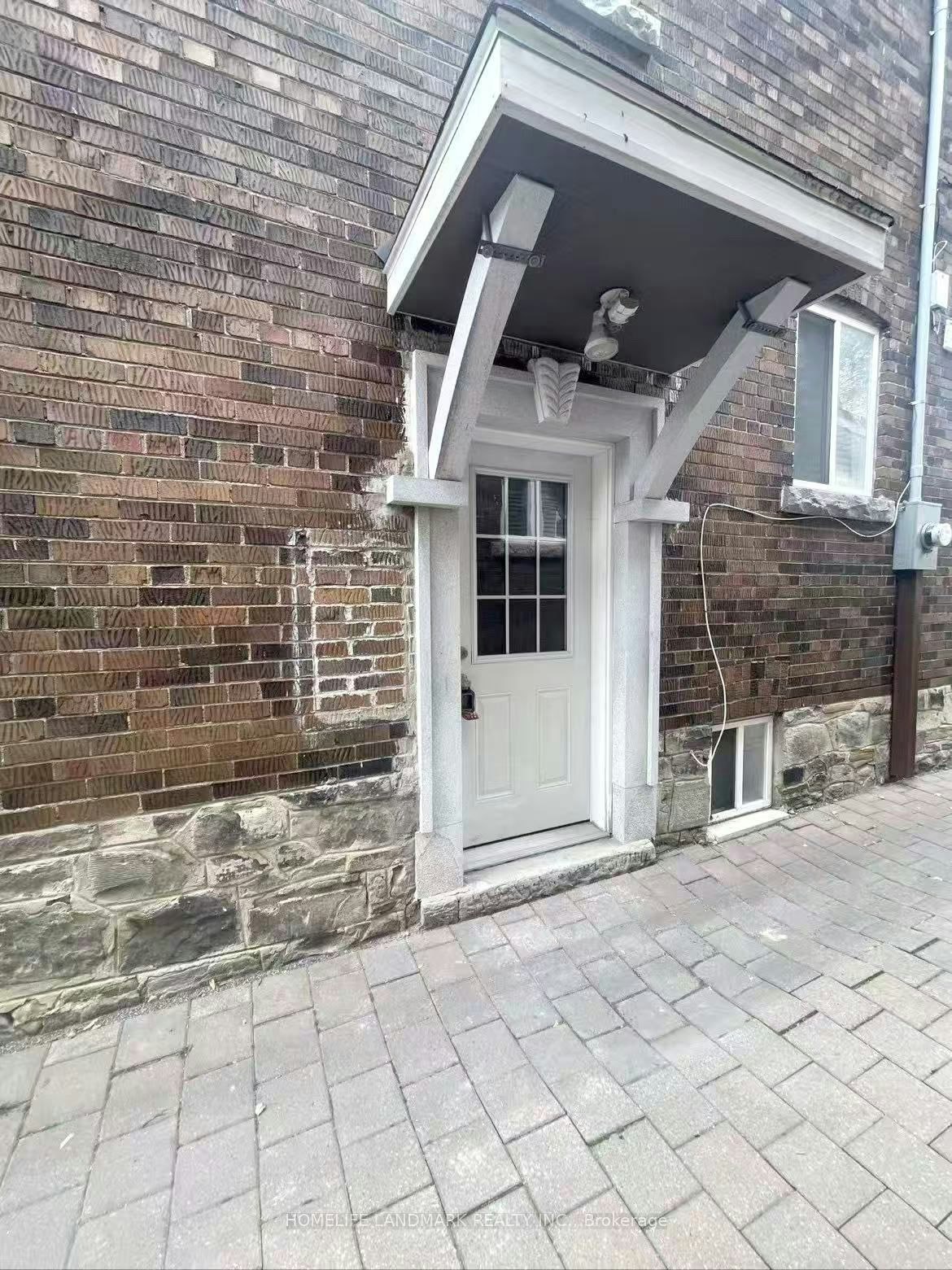 Bsmt-40 Rusholme Drive, Toronto, ON, M6J 3J9 - 2