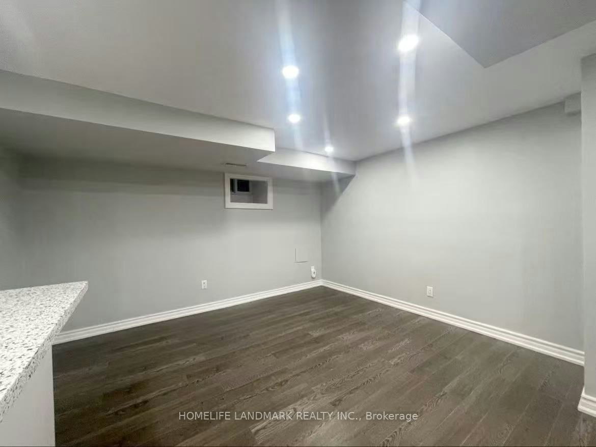 Bsmt-40 Rusholme Drive, Toronto, ON, M6J 3J9 - 7