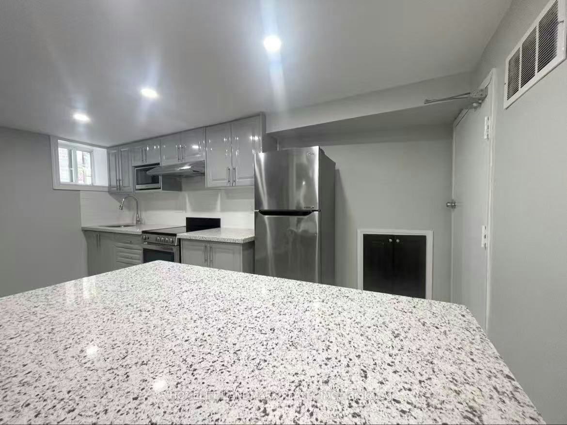 Bsmt-40 Rusholme Drive, Toronto, ON, M6J 3J9 - 5