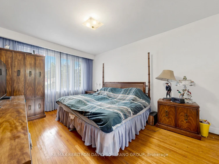108 York Downs Drive, Toronto, ON, M3H 2G7 - 16