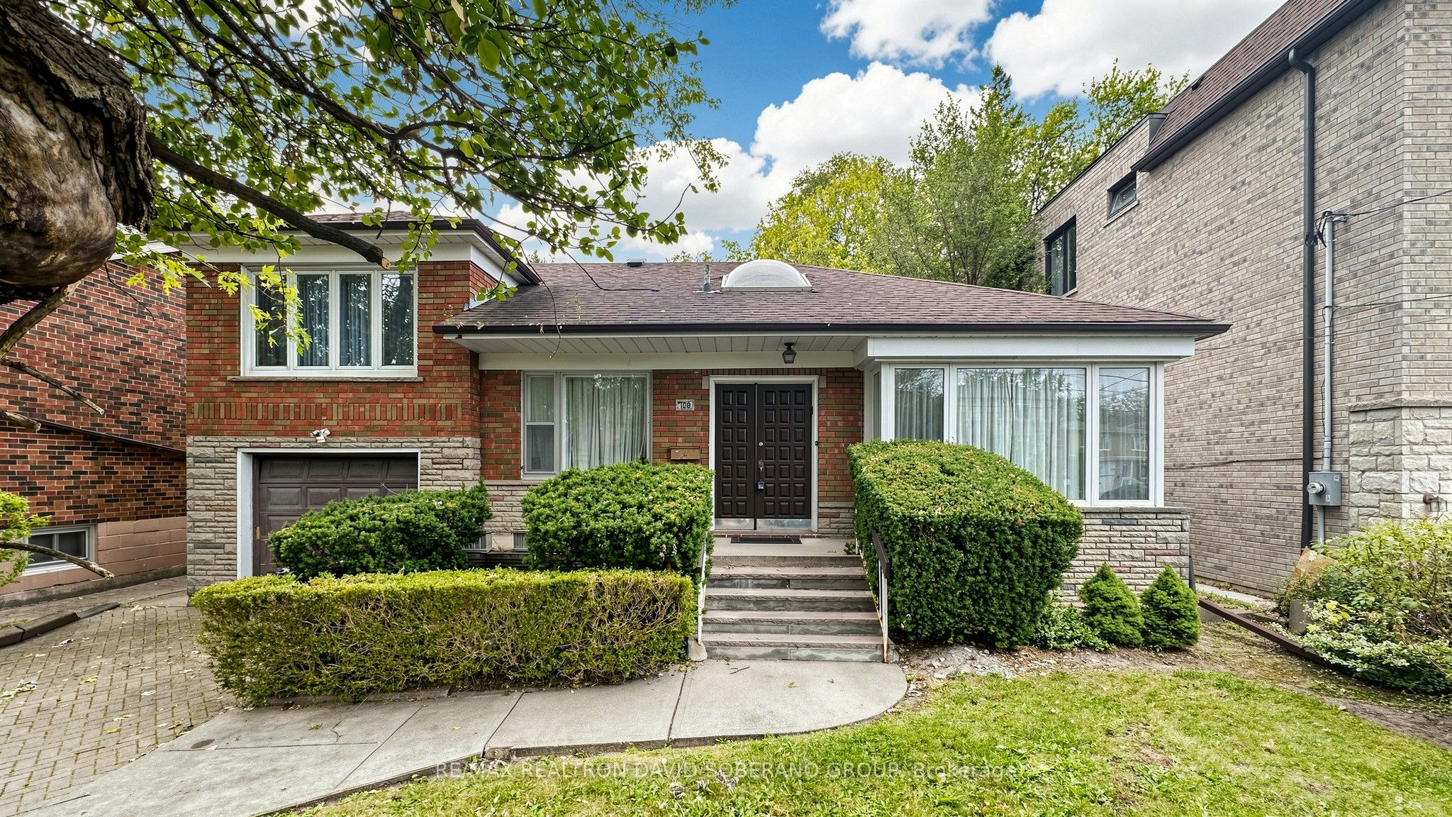 108 York Downs Drive, Toronto, ON, M3H 2G7 - 3