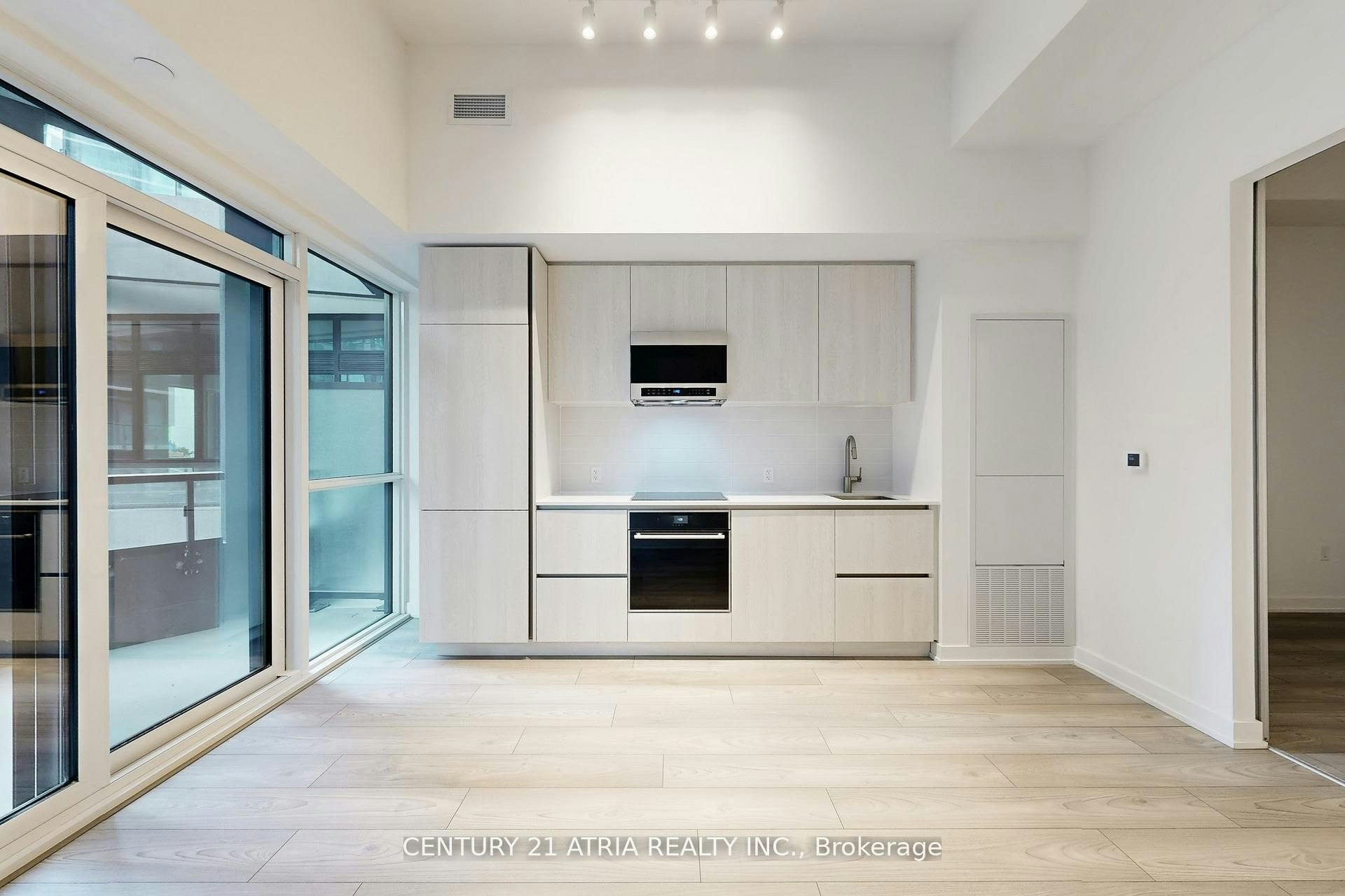 411-110 Broadway Avenue S, Toronto, ON, M4P 1V7 - 4