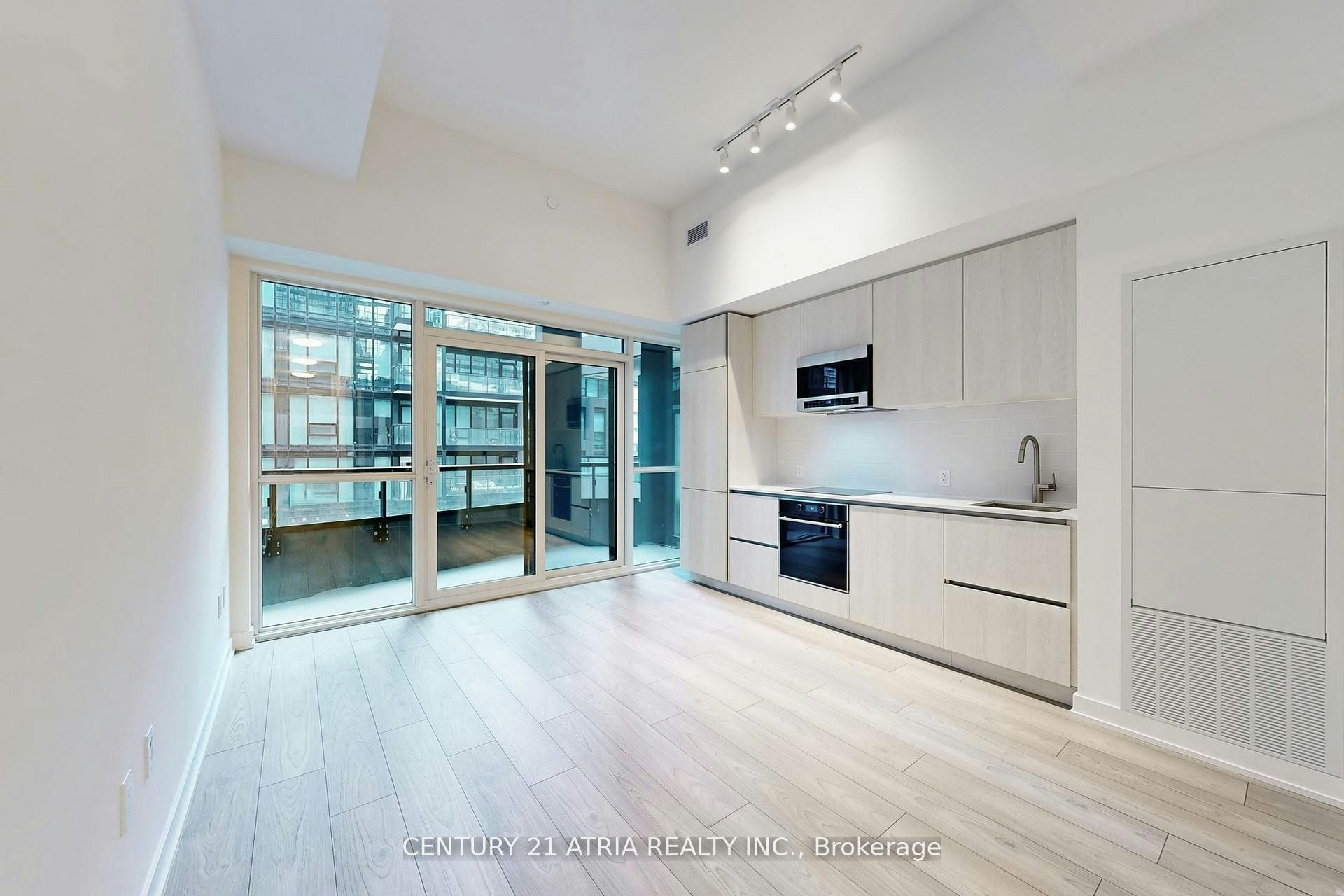 411-110 Broadway Avenue S, Toronto, ON, M4P 1V7