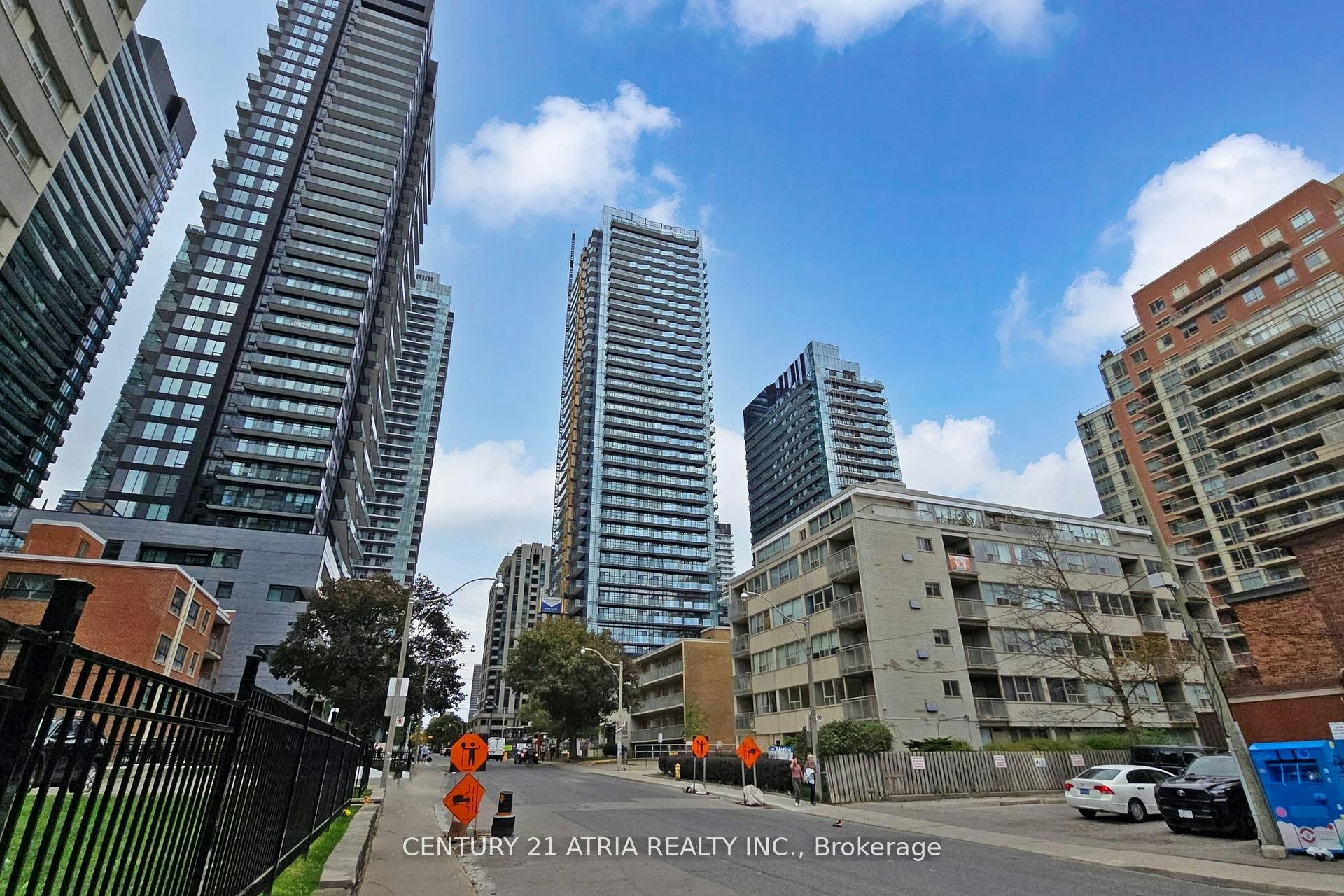 411-110 Broadway Avenue S, Toronto, ON, M4P 1V7 - 22