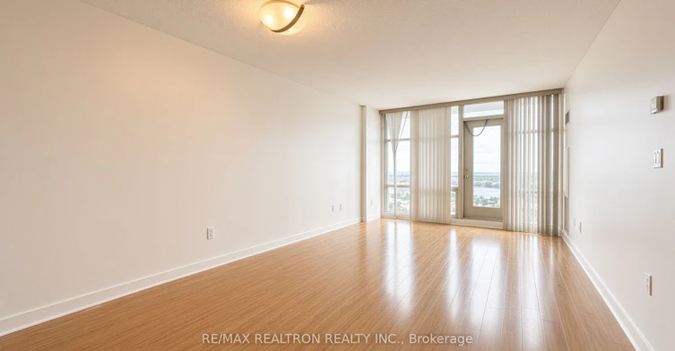 3111-10 Navy Wharf Court, Toronto, ON, M5V 3V2 - 8