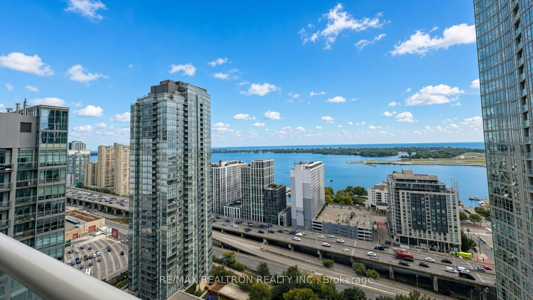 3111-10 Navy Wharf Court, Toronto, ON, M5V 3V2 - 2