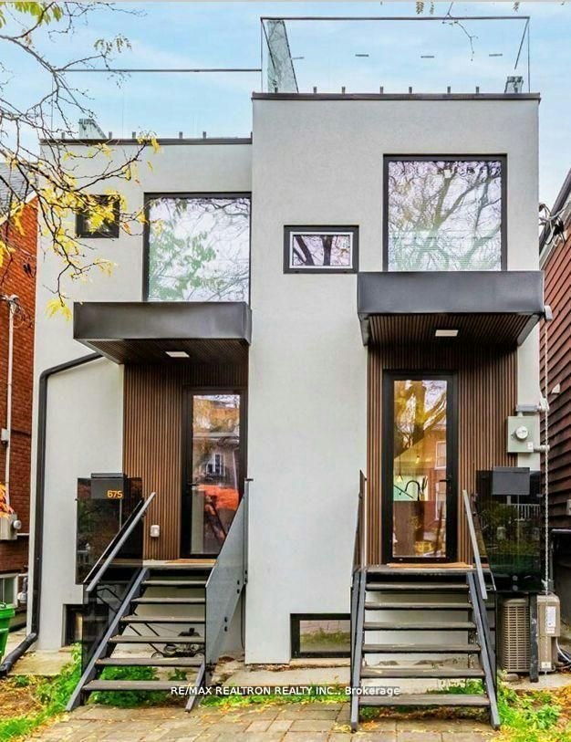 673 Crawford Street, Toronto, ON, M6G 3K1