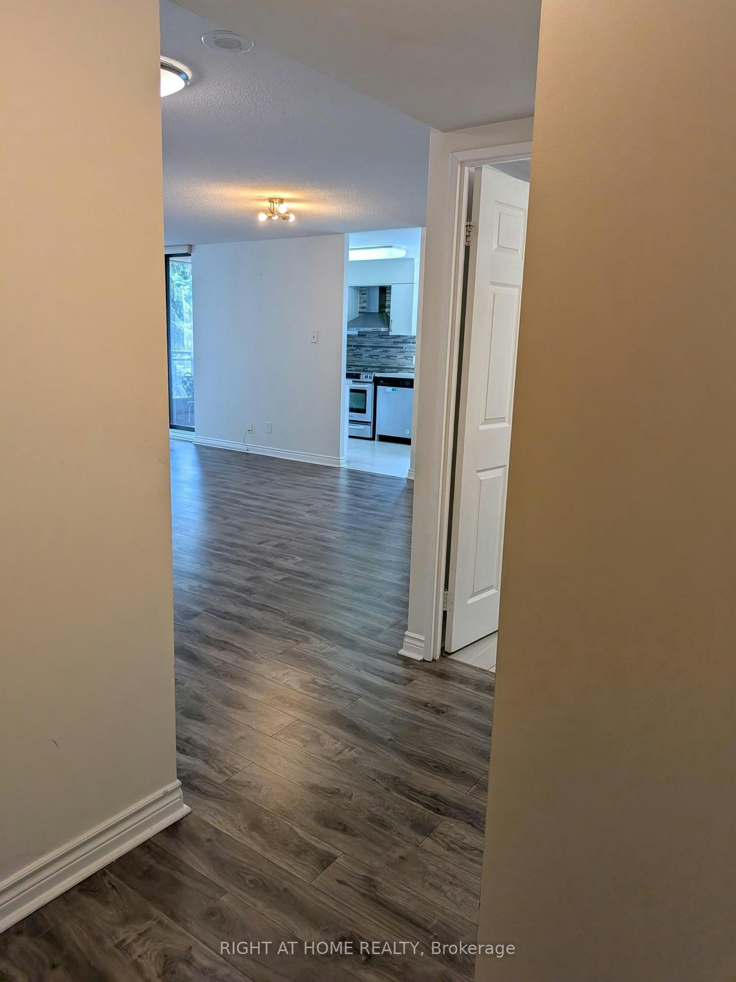 305-260 Doris Avenue, Toronto, ON, M2N 6X9 - 3