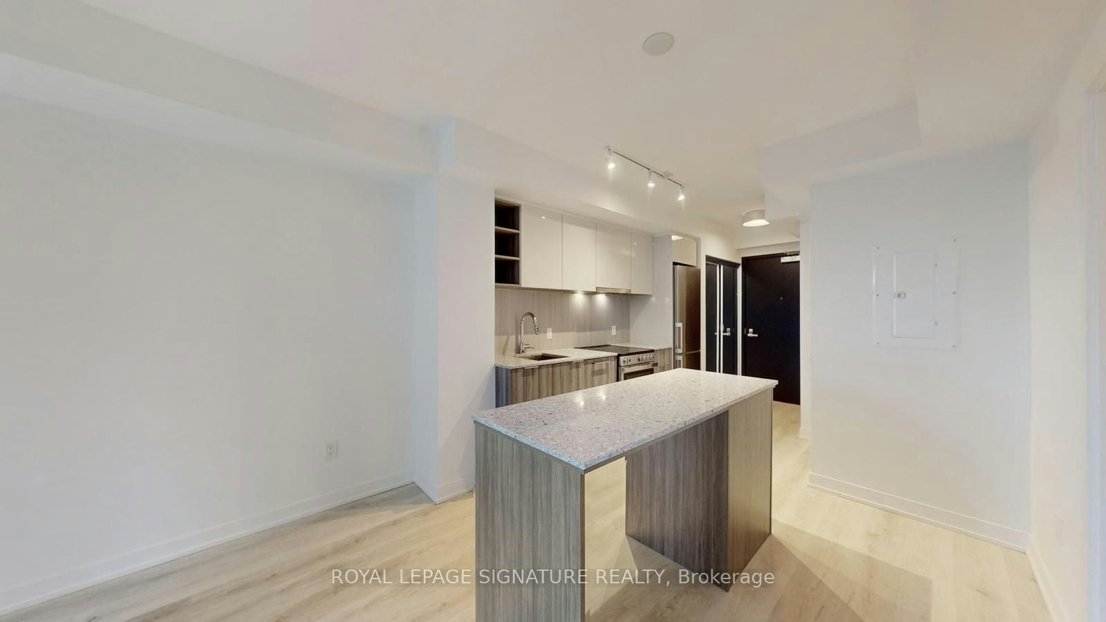 543-31 Tippett Road, Toronto, ON, M3H 0C8