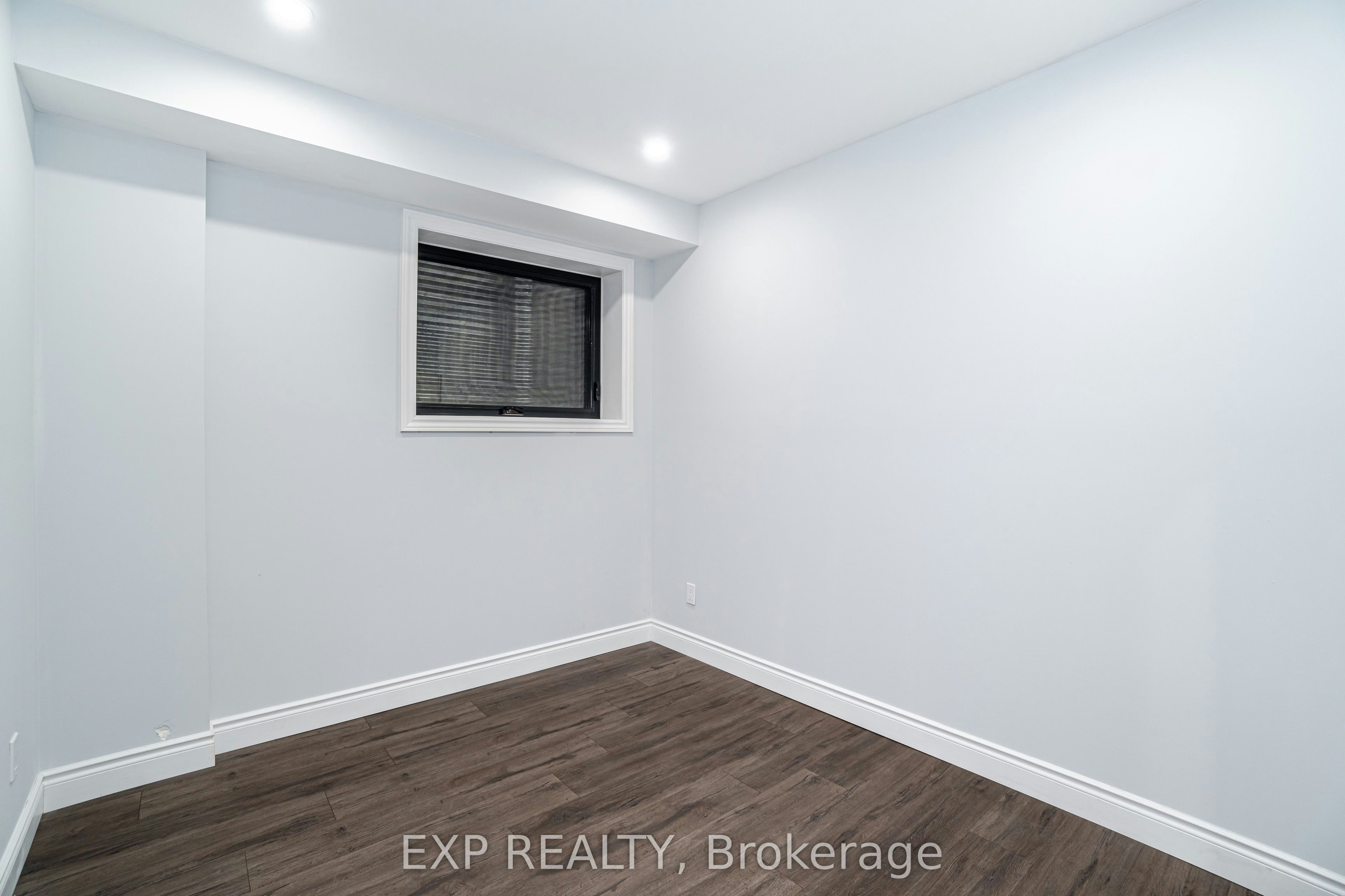 Basmt-581 Crawford Street, Toronto, ON, M6G 3K1 - 14