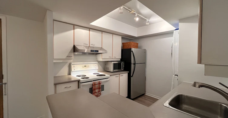 617-1001 Bay Street, Toronto, ON, M5S 3A6 - 5