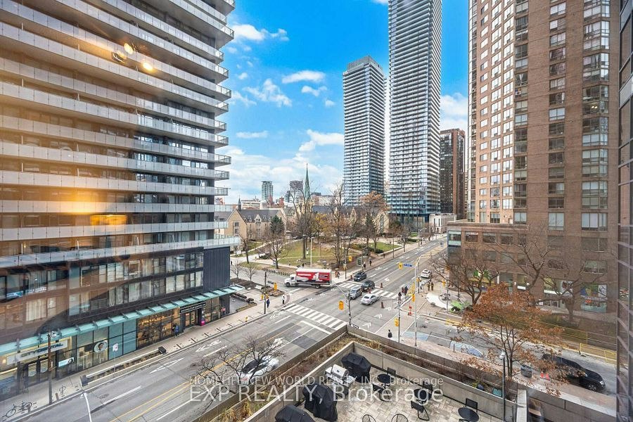 617-1001 Bay Street, Toronto, ON, M5S 3A6 - 3
