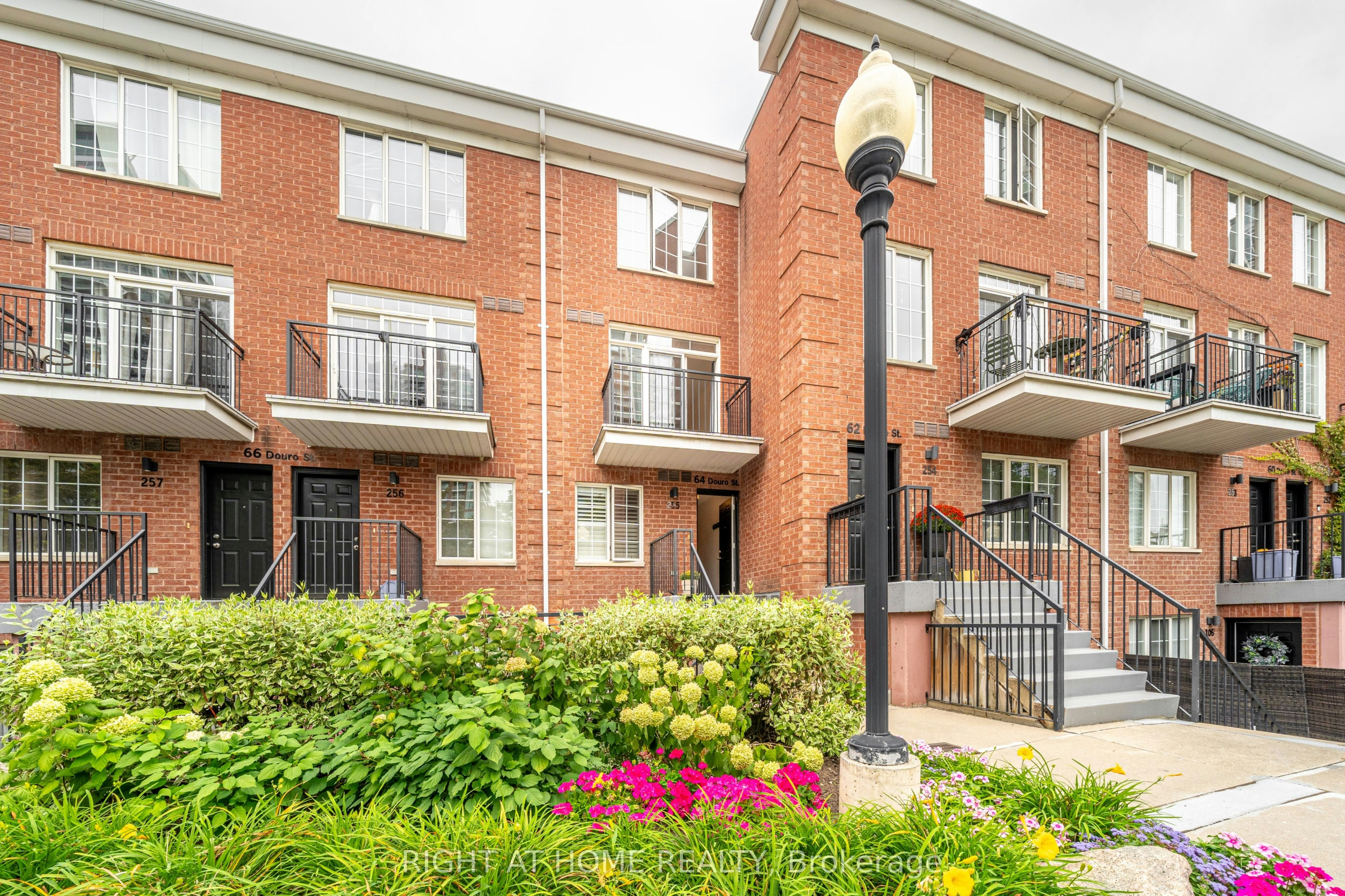 255-64 Douro Street, Toronto, ON, M6K 3N4