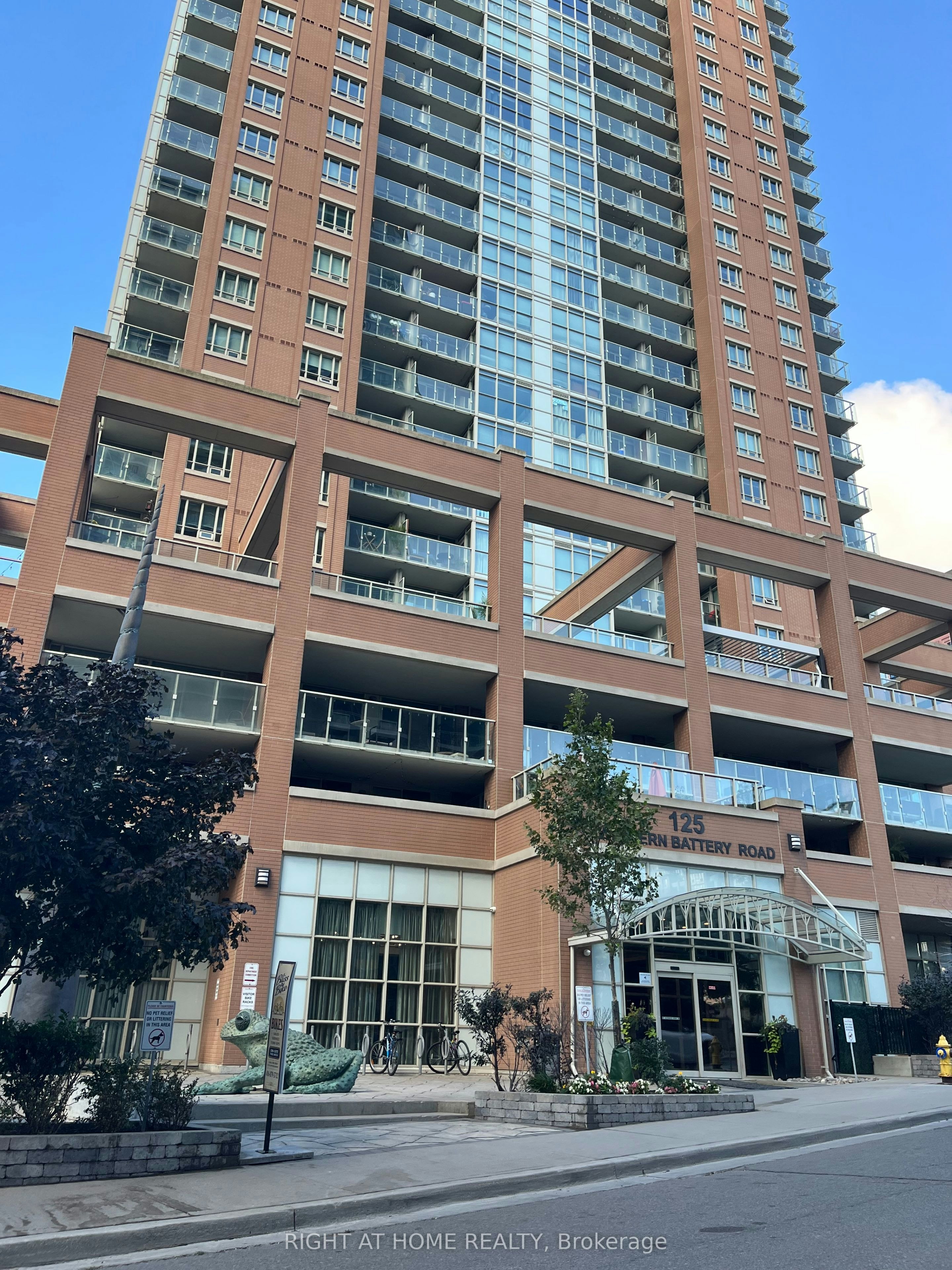 2003-125 Western Battery Road, Toronto, ON, M6K 3R8