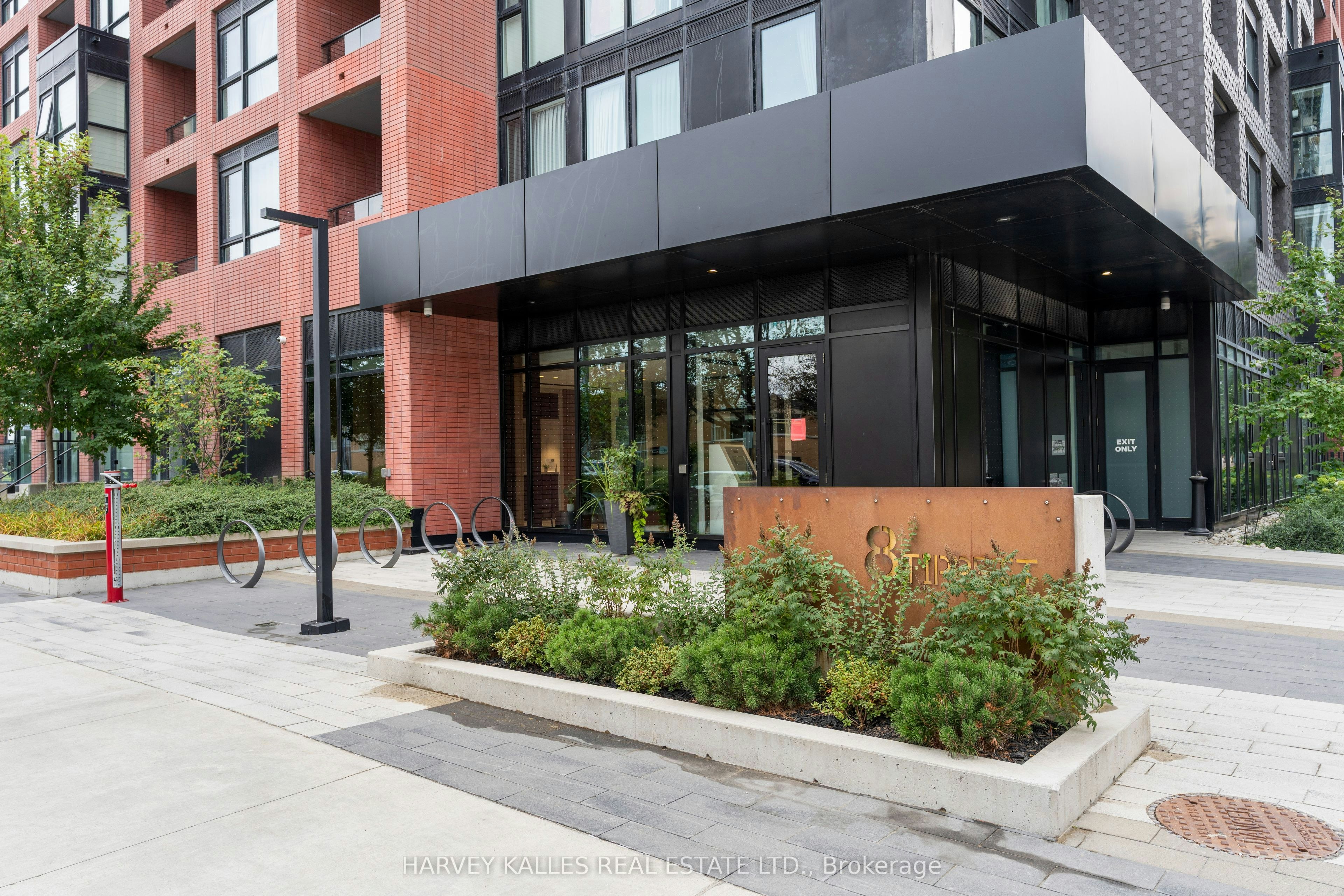 1105-8 Tippett Road, Toronto, ON, M3H 0E7