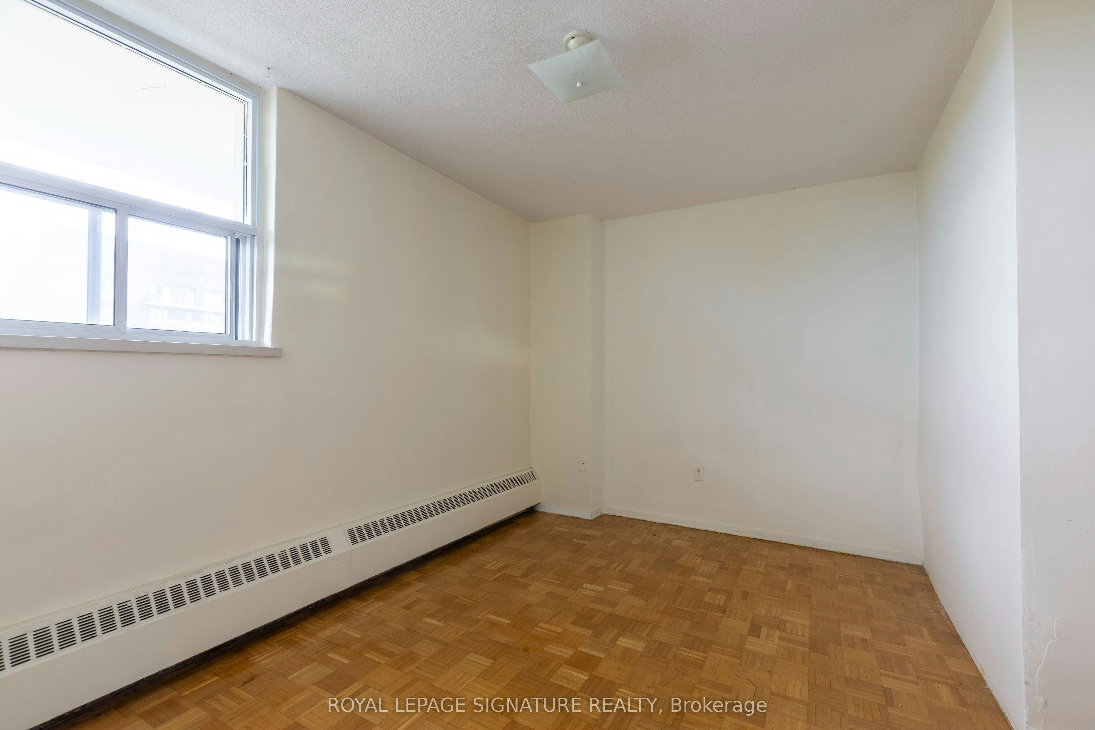 902-161 Oakwood Avenue, Toronto, ON, M6E 2V2 - 9