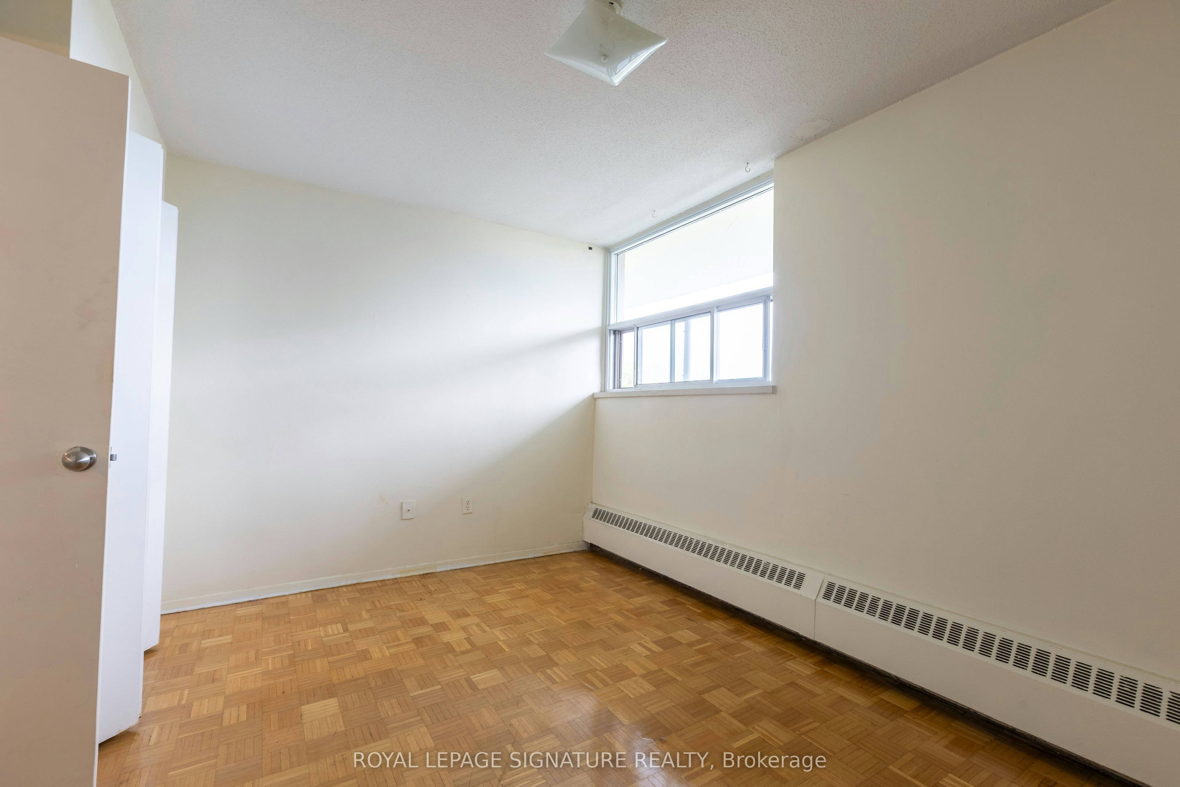 902-161 Oakwood Avenue, Toronto, ON, M6E 2V2 - 8