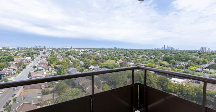 1808-161 Oakwood Avenue, Toronto, ON, M6E 2V2 - 11