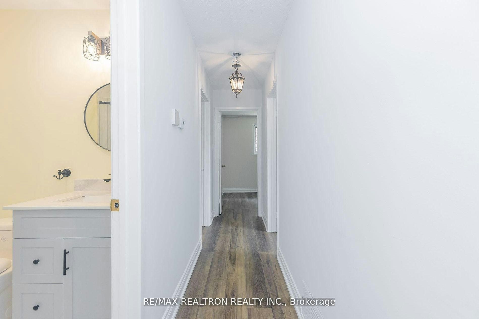 Upper-129 Sexton Crescent, Toronto, ON, M2H 2L7 - 11